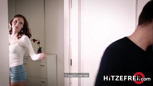 HITZEFREI Sex android has her first lesbian experience