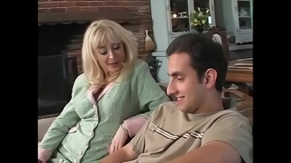 Download Video - 825839 lonely milf seduces 039 s friend cireman