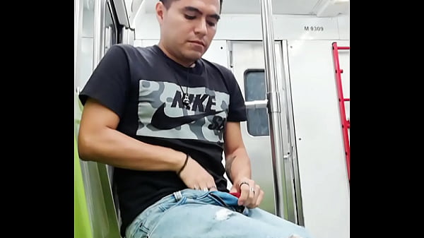 Exhibionismo en el metro de la cdmx