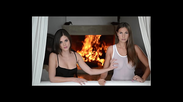 Isabelle de Chambray d&rsquo;Estournel : Songeuse &agrave; la fenetre, elle d&eacute;rape et prend son pied...