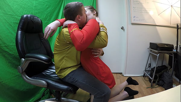 Download Video - Gigi Breeze Star Trek Blowjob LEFT 1