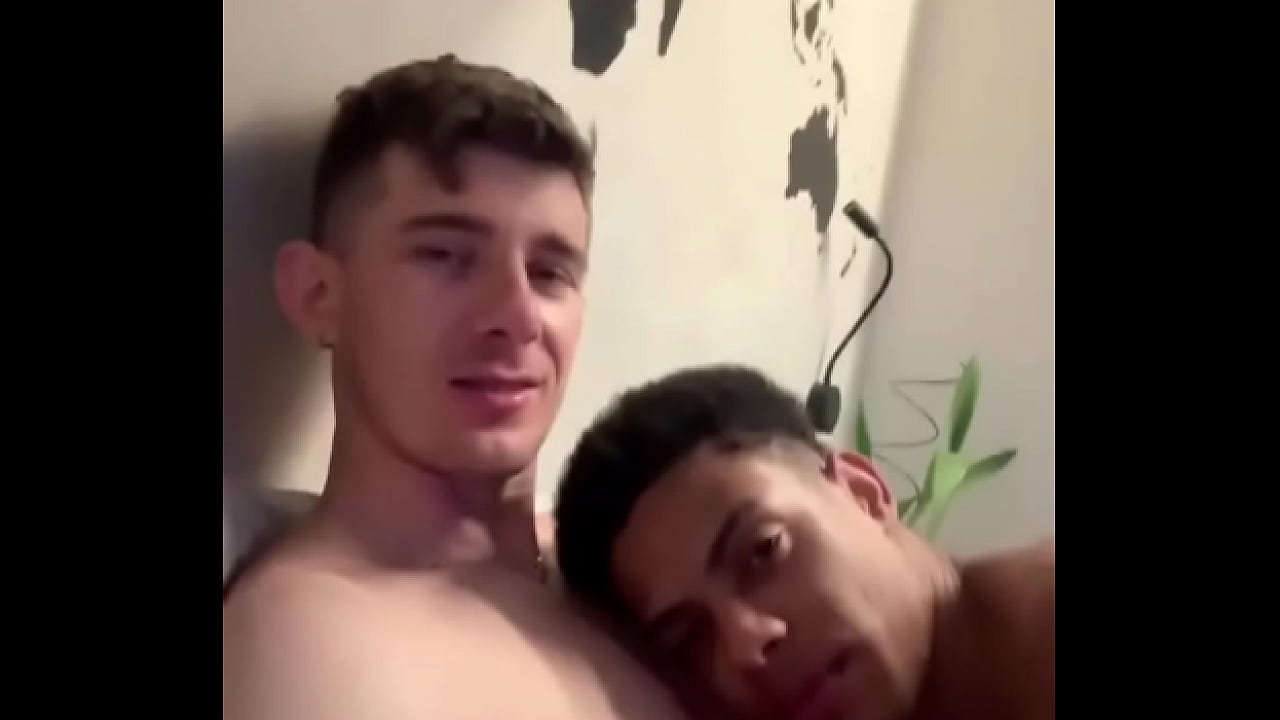 Pasé un rato muy especial y agradable con el bastardo Thomasmurlick
                    gay muchos negros