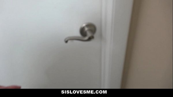 Download Video - Sislovesme - Shower Time Turns Into StepSis &lpar;Alex Blake&rpar; Fucking