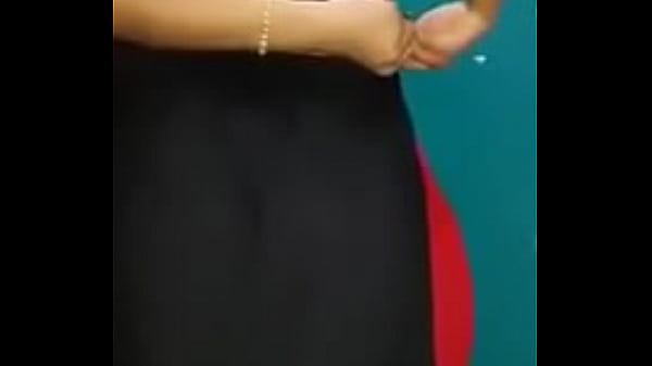 भाभी ने अपना कपड़ा उतारा बड़े बड़े बूब दिखे, घर मे...