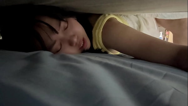 Stuck my Stepsister in the Bed but My dick cannot handle while saw