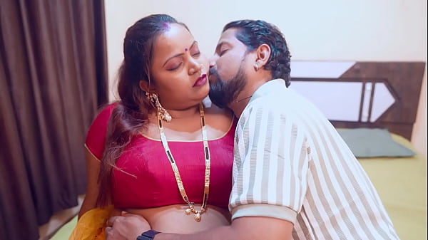 Newly married Bhabhi seduce by her naughty devar on the bed
