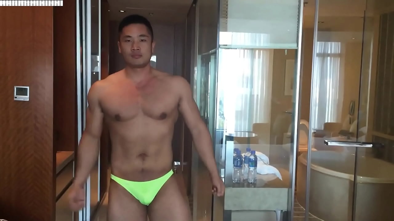Asian Male Model Masturbating - Tony - XVIDEOS.COM
