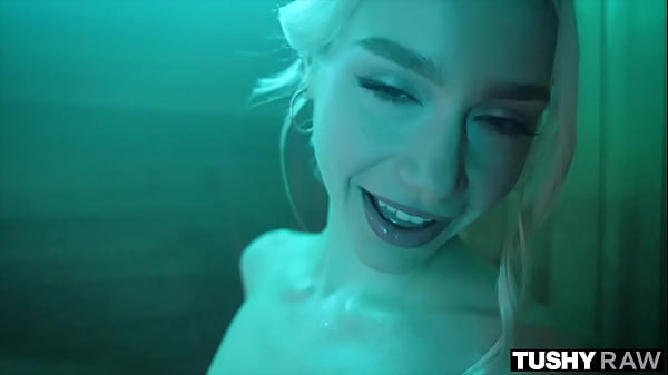 TUSHYRAW Tiny cutie Scarlett gets her tight ass filled up