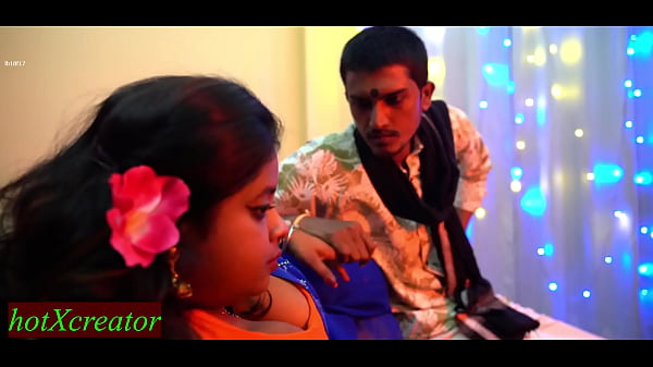 Beautiful Bhabhi Hot Sex with Village leader! Husband Don't Know