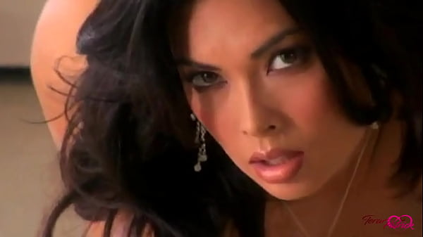 Wild POV Session With Hunk Scott Nails & Gorgeous Tera Patrick!