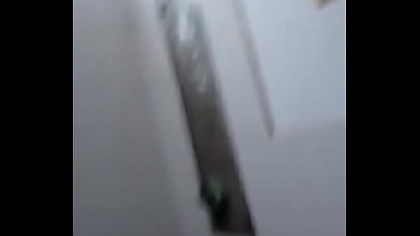 thumb v