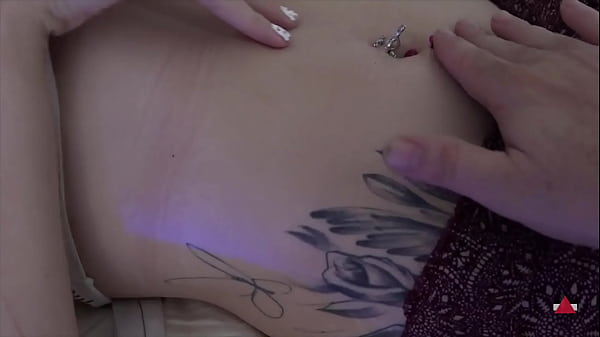 Help me poke my Belly Button