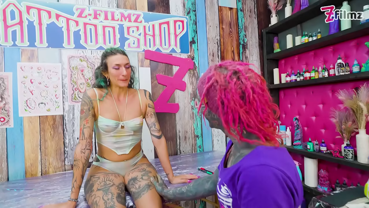 ASS TO MOUTH for tattoo customer during tattoo session!