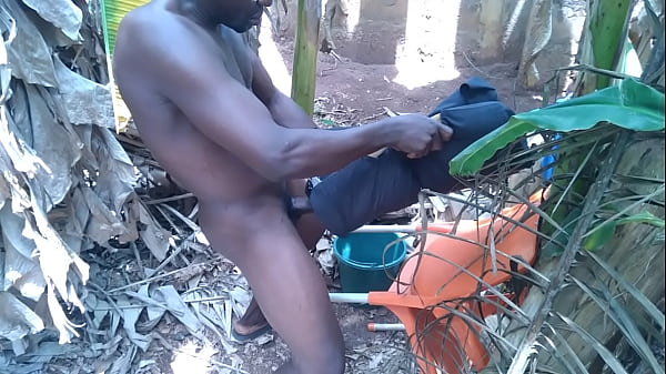 Masturbate trying to cum hard this Easter to show his fans right now