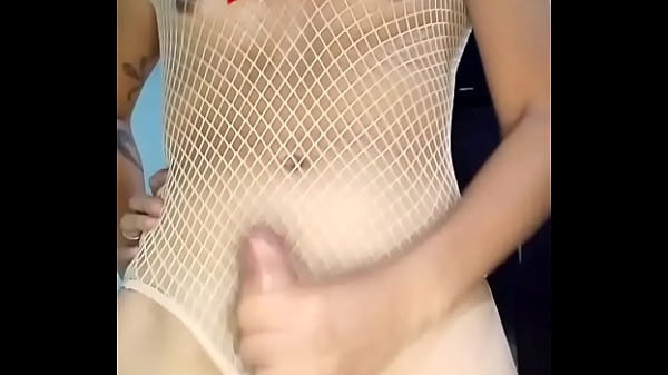 Sexy lencer&iacute;a, ense&ntilde;ando la verga y rico cum tr...