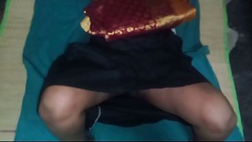 Indian thelgu bhabhi housewife fucking in homemade