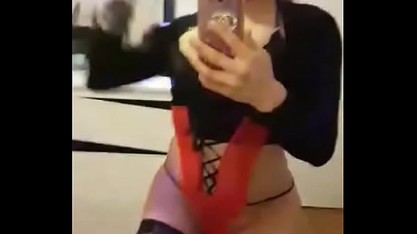 Download Video - Sulei Sexy Trans