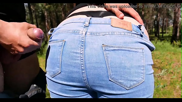 Download Video - Fucking Big Ass and Cumshort Public - Cristall Gloss
