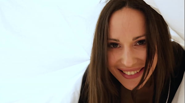 Lilu Moon is incredibly hot in this homemade porn video