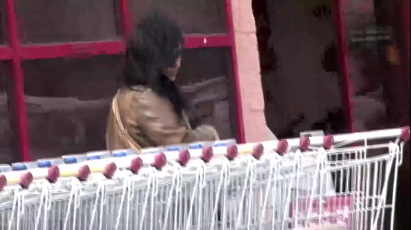 MILF gets fucked in her tight asshole in public for cash