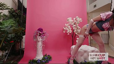 BTS - 変態キュートパイのナタリー・ブルックスがランダムな男とセックスする!