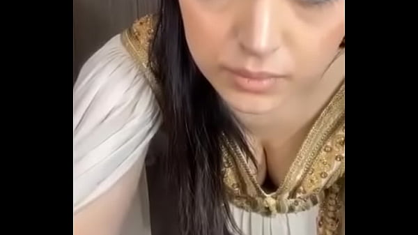 a best arabic girl for tribute please tribute her
