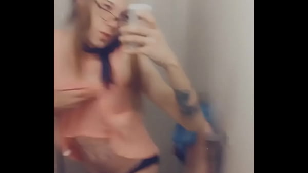 Pretty in Pink Girl Loves Sex