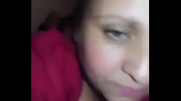 Iliana estrada moviendo rico el culo