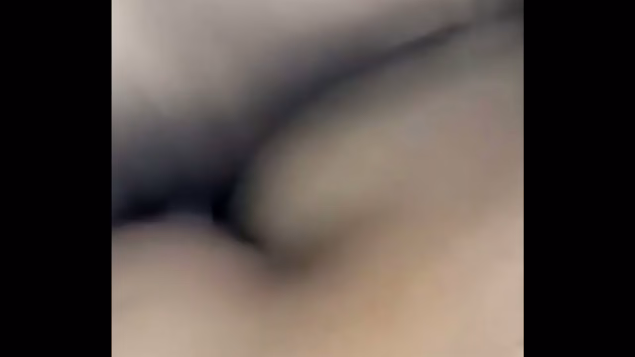 178 His ass is so big it shakes the camera (Vertical)