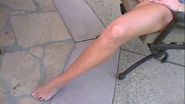 BBW POLITICIAN WIFE CAUGHT IN THE BUSH FUCKING DRIVER = 4K BIG COCK PORN