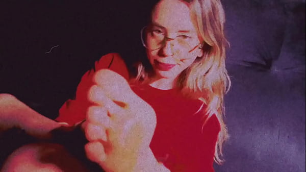 Pretty Feet For Your Cock