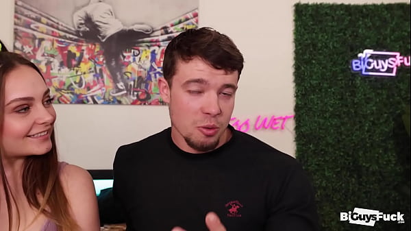 Download Video - american guy dug out by huge cock MMF Threesome with Petite babe