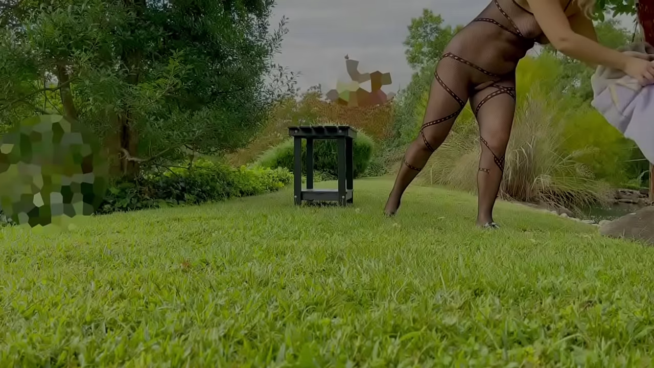 I&rsquo_m going in the front yard all dressed up in lingerie and get fucked so the neighbors can see me.