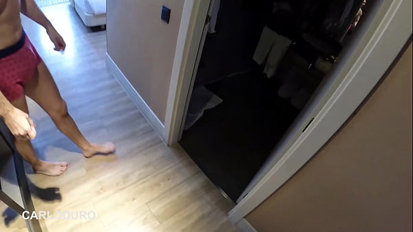 Hot massage to couple in hotel, creampie, cum in mouth [full vid available] - Carlo Duro