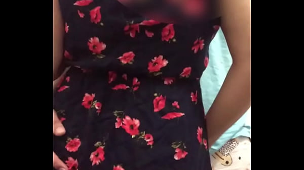 Download Video - MI MEJOR AMIGO ME PIDIO EL BA&Ntilde;O PERO ANTES DE ENTRAR LO EMPECE A BESAR