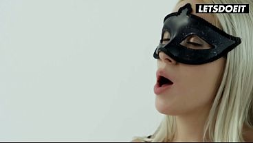 Pussy Licked Standing Up, She Grips His Hair and Rides His Face Hard