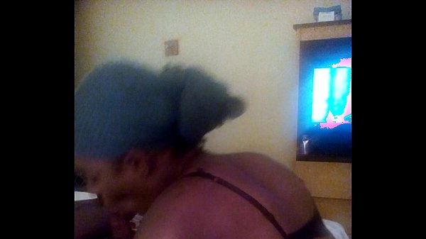 Download Video - TS Vixxen Jasel w&sol;first timer