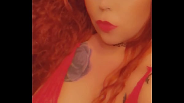 Roxycrimson in sexy redd beautiful eyes
