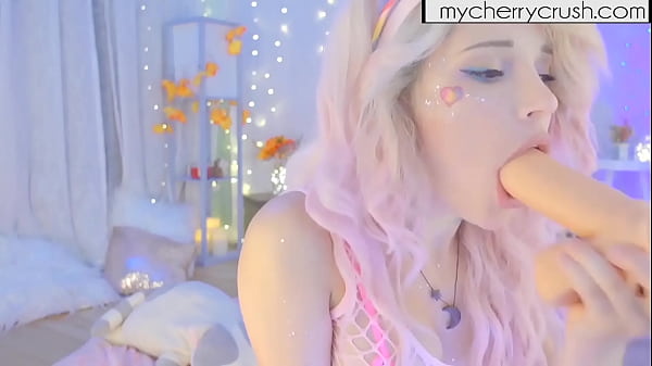 Download Video - cherry crush - Masturbating my hot pussy with glass toy   buttplug