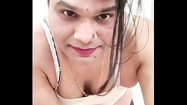 Saree show Crossdresser indian desi