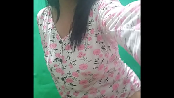 Download Video - I FINALLY FOUND THE VIDEO I WANTED TO SHOW YOU&excl;&excl; MY STEPSISTER IS STARTING INTO HOMEMADE PORN AND THIS WAS HER FIRST VIDEO&period; REAL PORN OF MY STEPSISTER HANDLING HERSELF