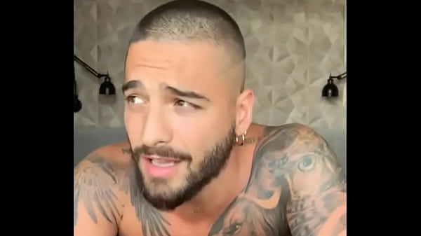 Download Video - Porra de macho gostoso esse Maluma
