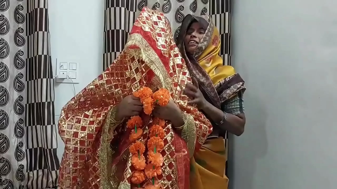 Unique threesome anal fucking of mother-in-law (Saas) and wife, indian rough anal sex where fun and moans of Big ass with Cock