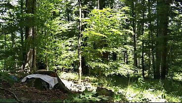 Golden Shower For Sexy Milf