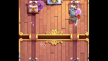 Novinho arrombando spammer guloso no Clash Royale (amador sem cortes)