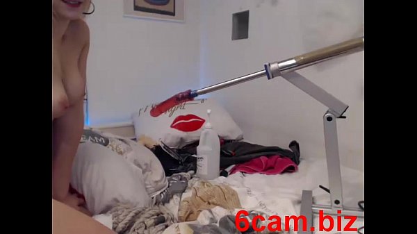 Girls4cock.com *** girl siswet19 masturbating on live webcam