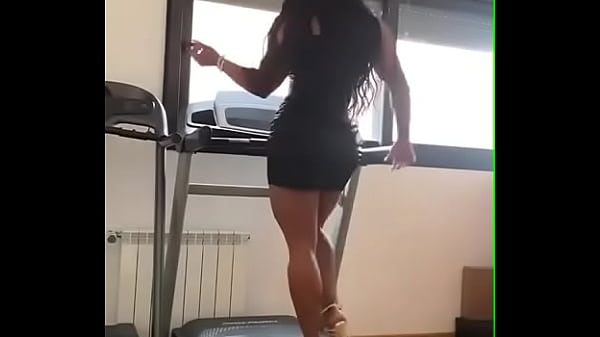 Crazy female girl muscle