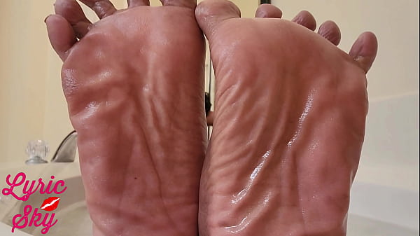 ULTIMATE Ebony Goddess SEDUCTION: TWERKING Phat...