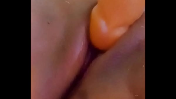 I love being sucked, I love fucking a lot, and you? Come fuck this pussy Thumbnail