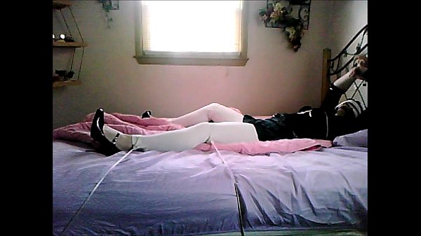 Download Video - StephSpunk tries everything she can to reach climax in her bonds